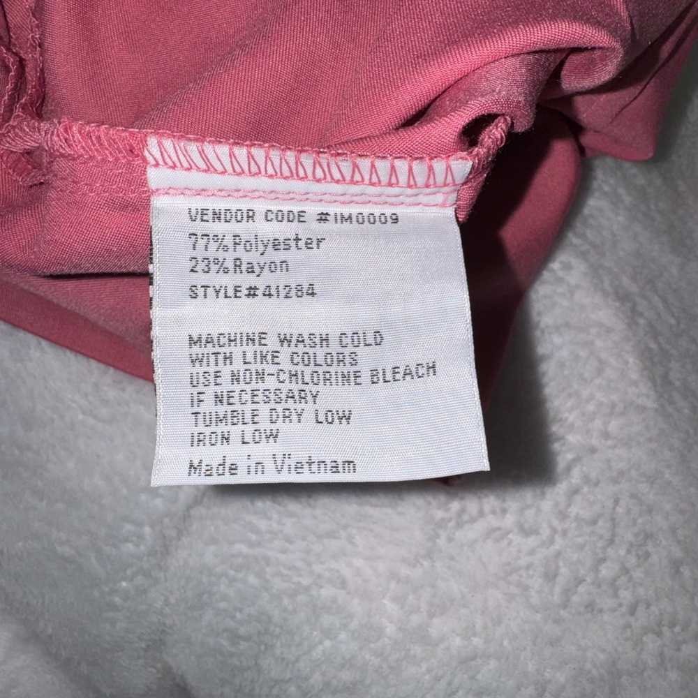 Greys Anatomy by Barco Womens Nectar Pink Embroidered Scrub Top 41284 XS NEW - Picture 11 of 13